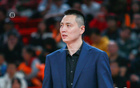 沪媒：上海锁定外援，卢伟将观NBA夏联。
