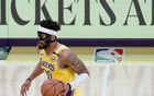 2022年斯玛特加盟湖人，2年1100万，ESPN评B级。